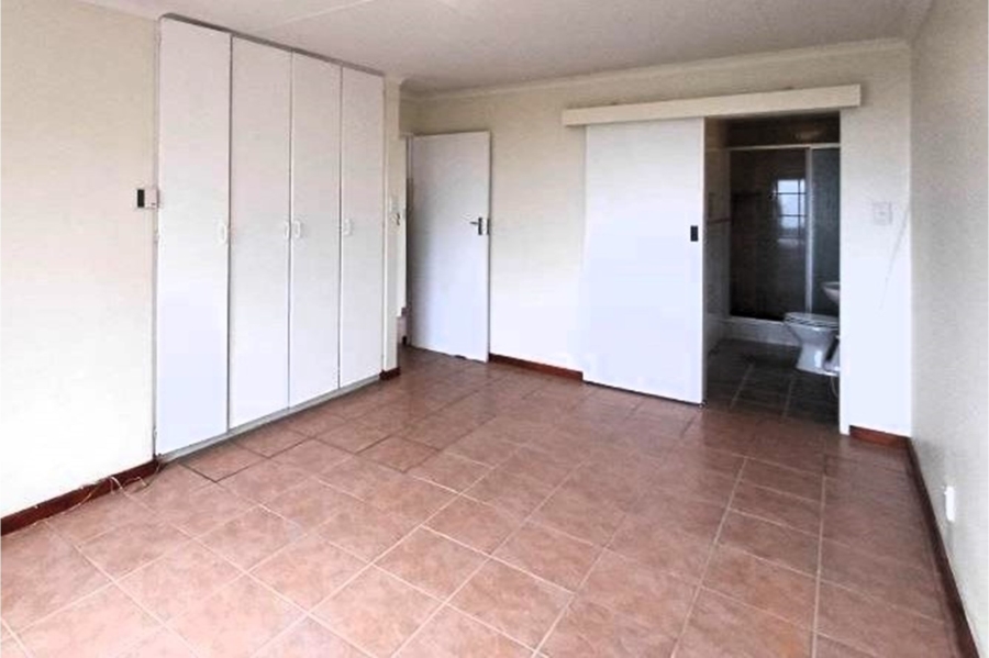 To Let 3 Bedroom Property for Rent in Dana Bay Western Cape
